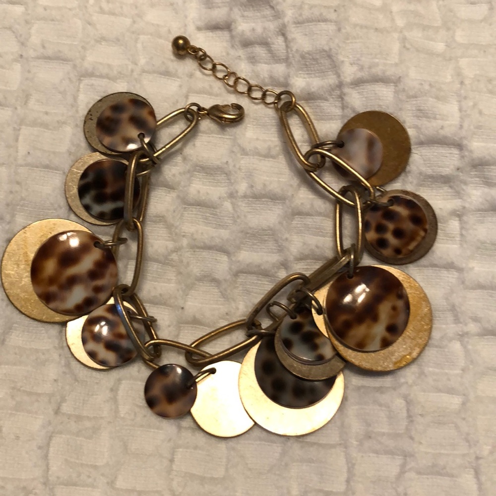 Bracelet